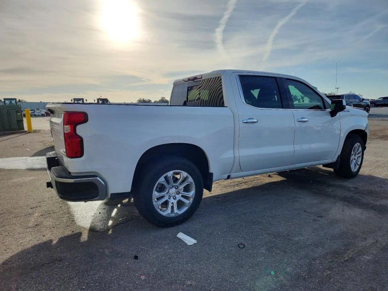 2024 Chevrolet Silverado 1500 Crew Cab - photo 3