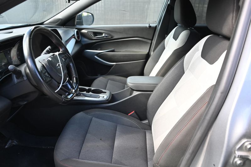 2025 Chevrolet Trax - photo 10