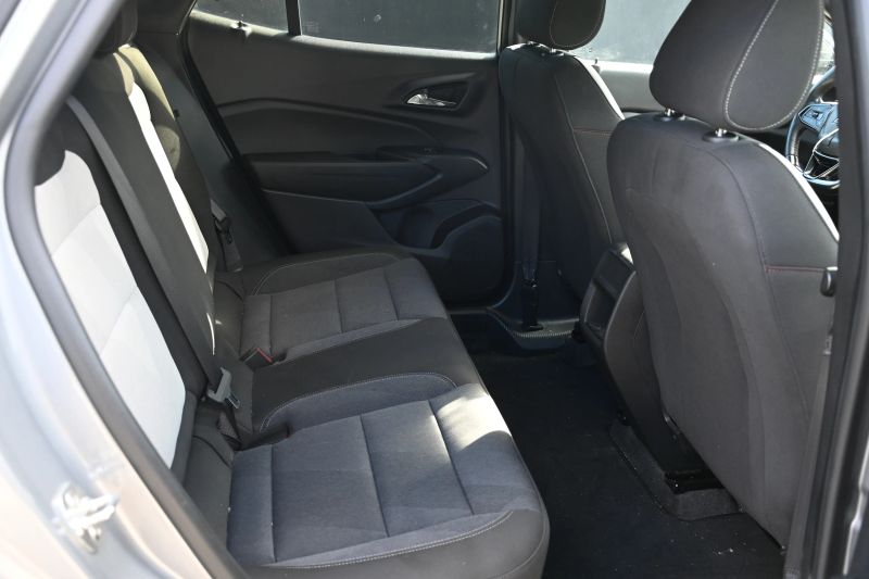 2025 Chevrolet Trax - photo 13