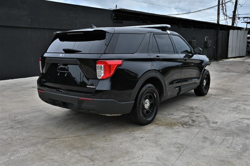 2022 Ford Explorer - photo 3