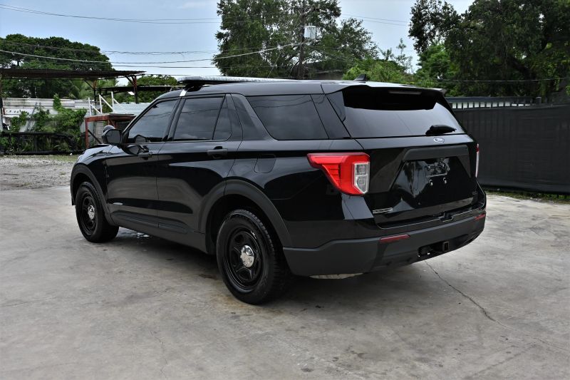 2022 Ford Explorer - photo 5