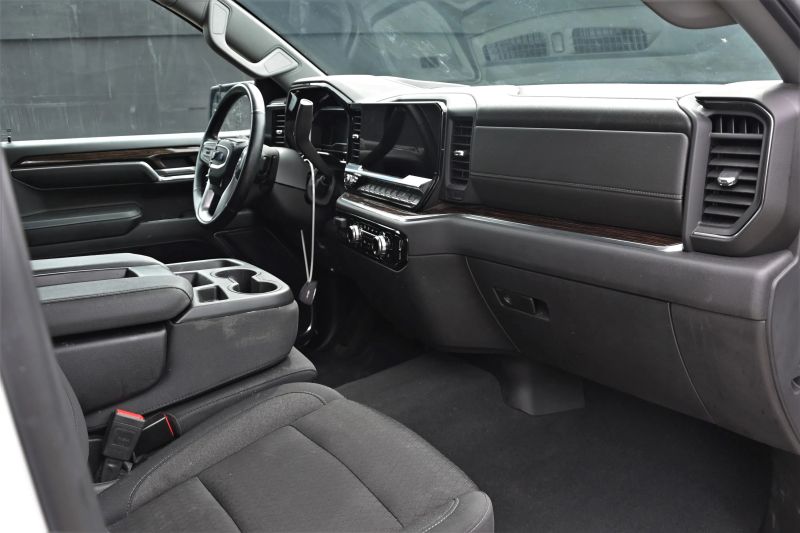 2024 GMC Sierra 1500 Crew Cab - photo 13