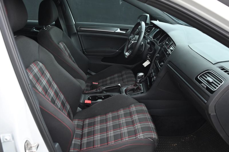 2020 Volkswagen Golf GTI - photo 13