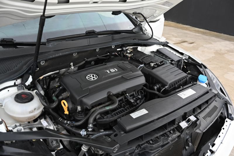 2020 Volkswagen Golf GTI - photo 19