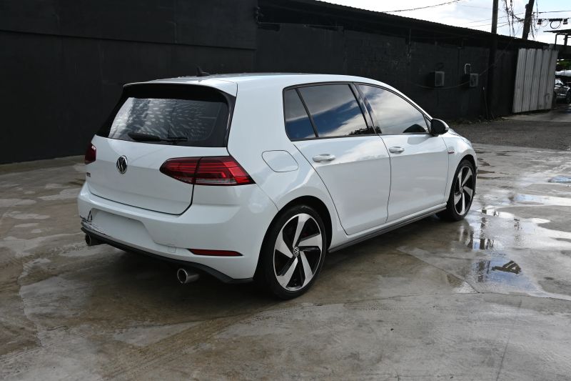 2020 Volkswagen Golf GTI - photo 5