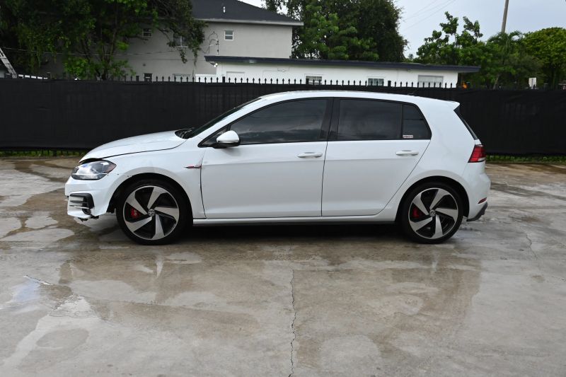 2020 Volkswagen Golf GTI - photo 6