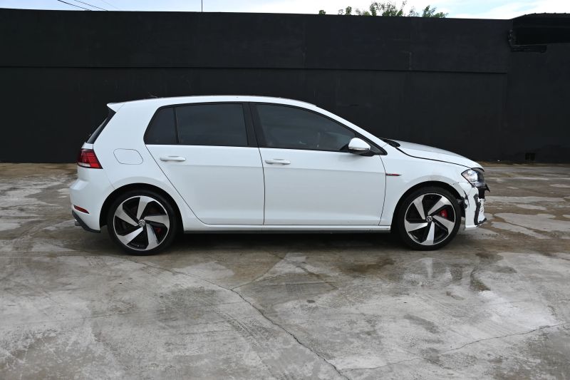 2020 Volkswagen Golf GTI - photo 7