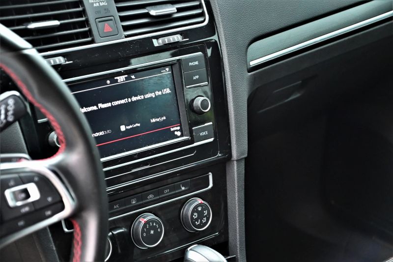 2020 Volkswagen Golf GTI - photo 10