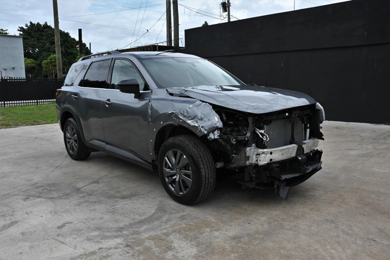 2026 Nissan Pathfinder - photo 2