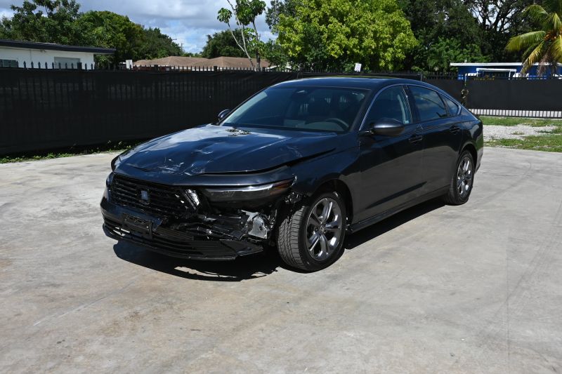 2024 Honda Accord - photo 2