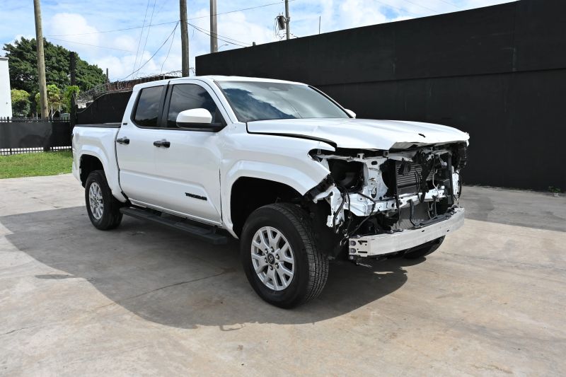 2024 Toyota Tacoma Double Cab - photo 2