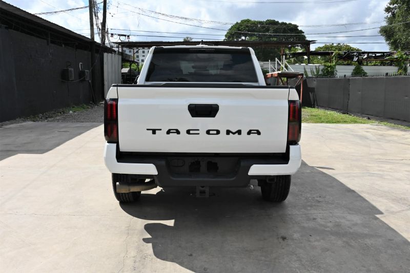 2024 Toyota Tacoma Double Cab - photo 4