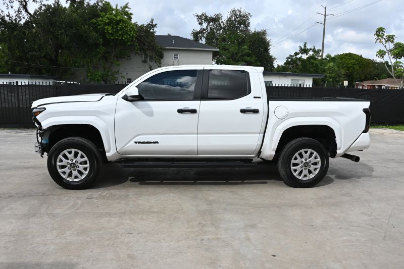 2024 Toyota Tacoma Double Cab - photo 6