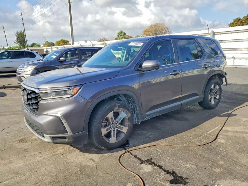 2023 Honda Pilot - photo 2