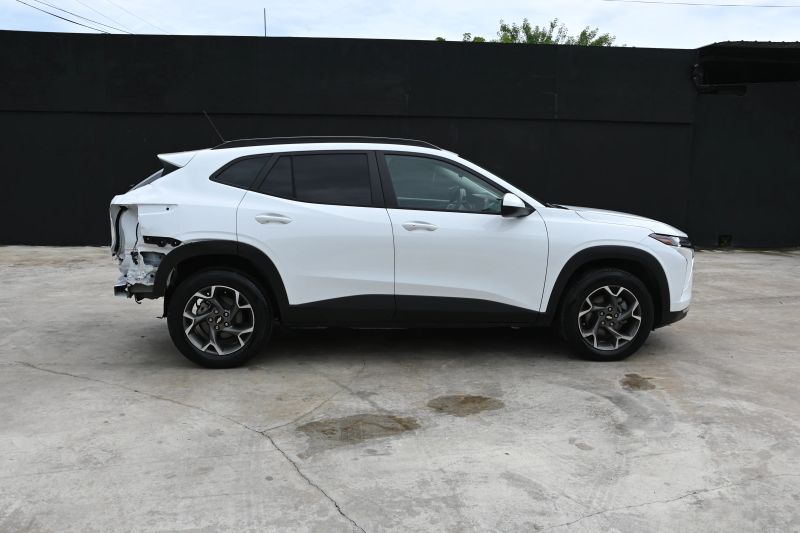 2025 Chevrolet Trax - photo 7