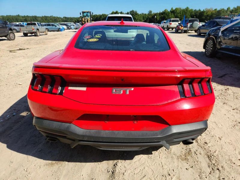 2025 Ford Mustang - photo 6