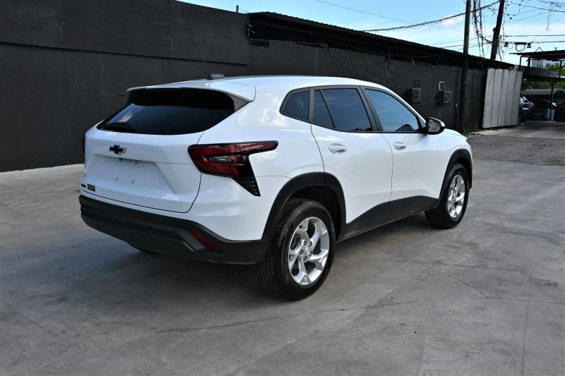 2025 Chevrolet Trax - photo 5