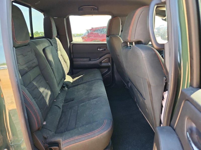 2023 Nissan Frontier Crew Cab - photo 10