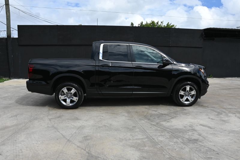 2025 Honda Ridgeline - photo 6