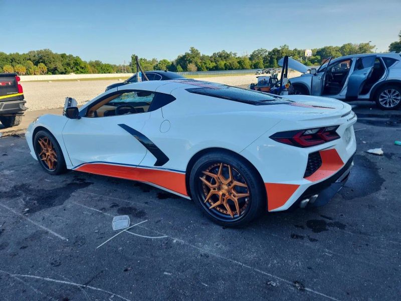 2020 Chevrolet Corvette - photo 3