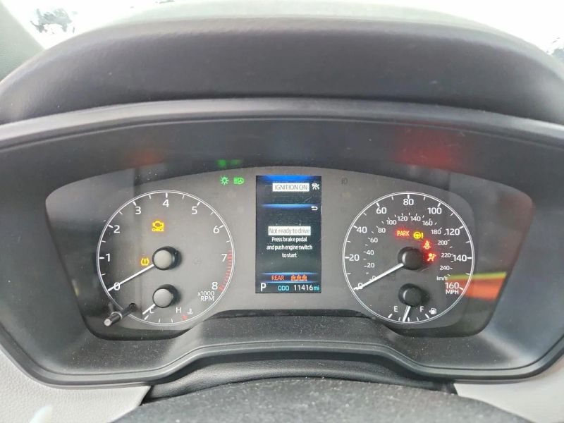 2025 Toyota Corolla - photo 9