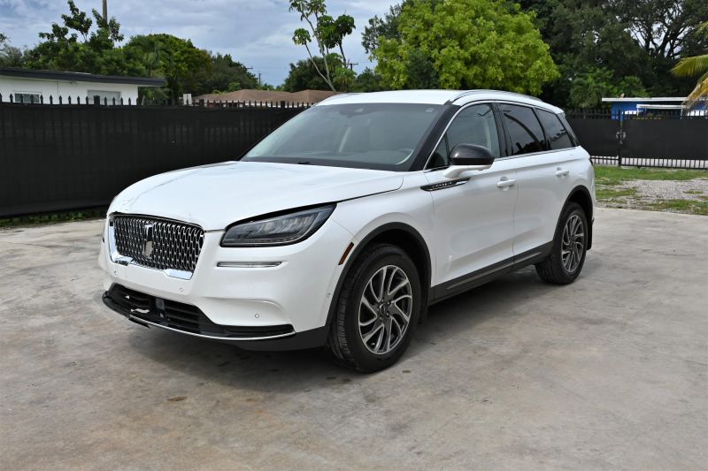 2022 Lincoln Corsair - photo 2
