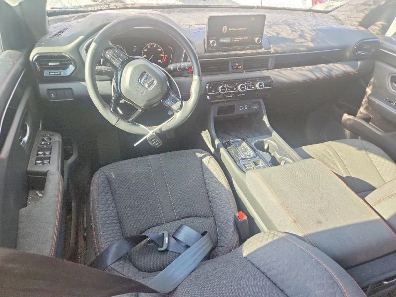 2025 Honda Pilot - photo 8