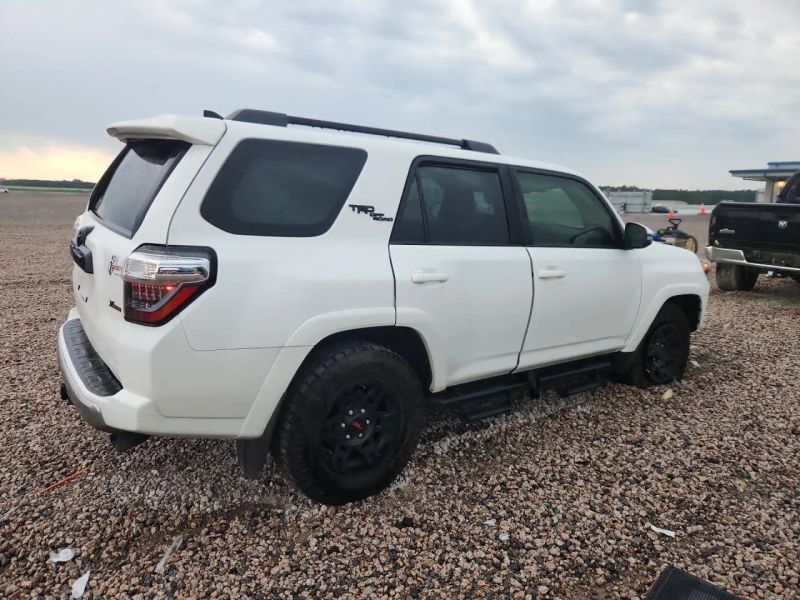2024 Toyota 4Runner - photo 3