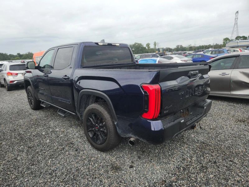 2024 Toyota Tundra CrewMax - photo 3