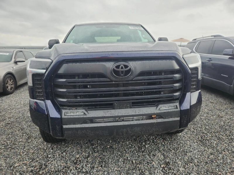 2024 Toyota Tundra CrewMax - photo 5