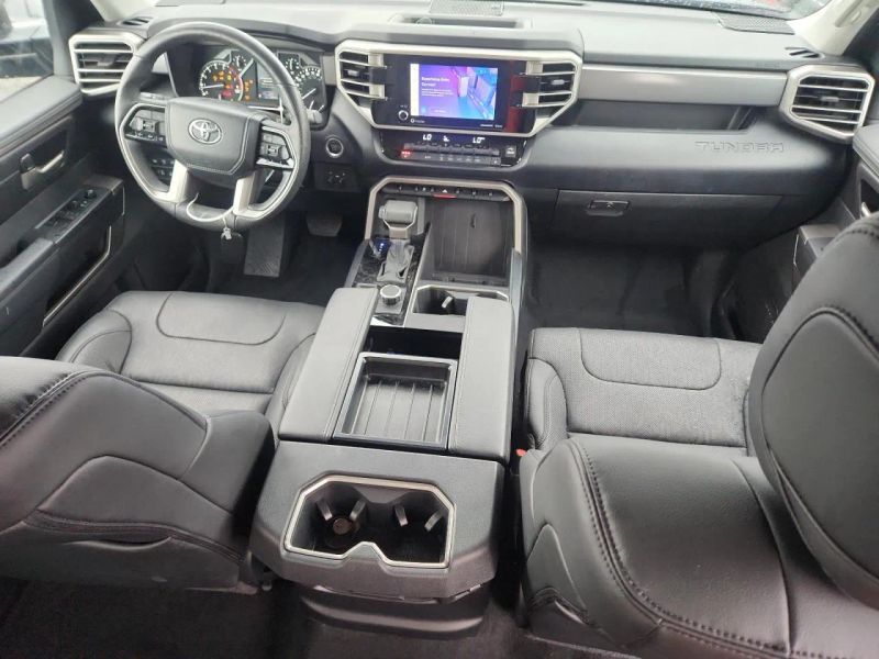 2024 Toyota Tundra CrewMax - photo 8