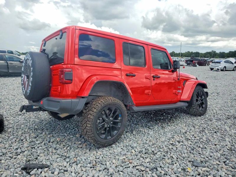 2023 Jeep Wrangler 4xe - photo 3