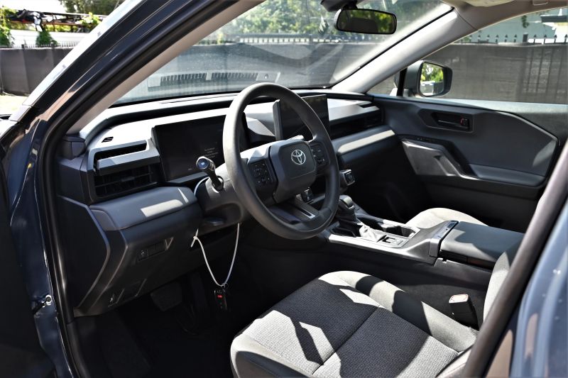 2026 Toyota RAV4 - photo 13