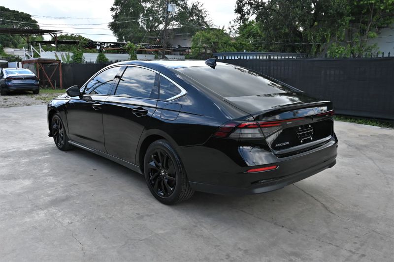 2024 Honda Accord - photo 3