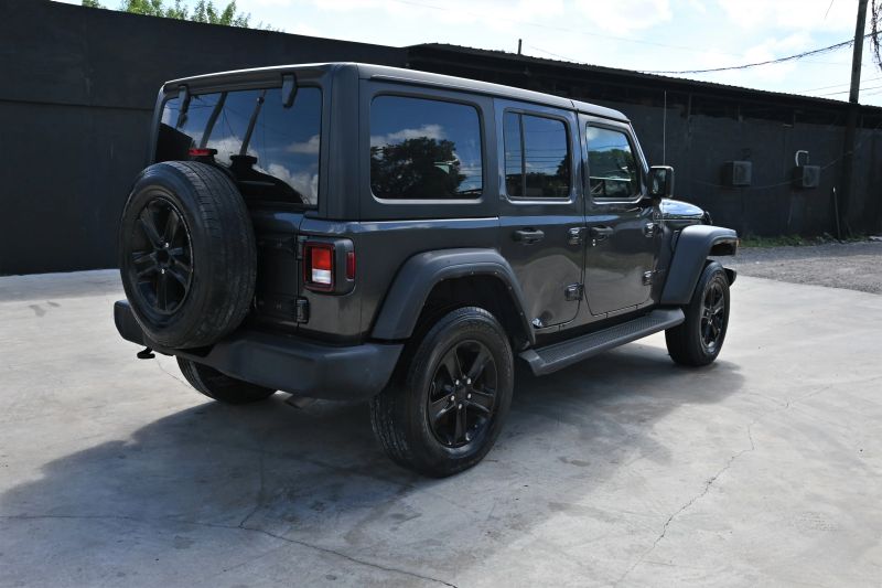2022 Jeep Wrangler Unlimited - photo 5