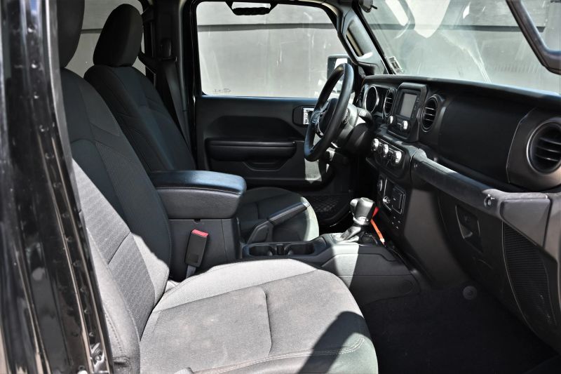 2021 Jeep Gladiator - photo 11