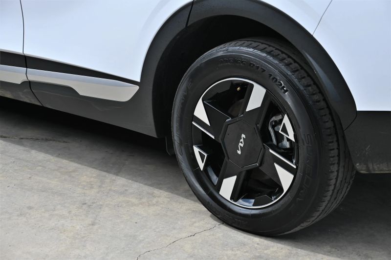 2026 Kia Sportage - photo 8