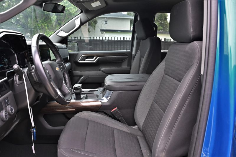 2023 Chevrolet Silverado 1500 Crew Cab - photo 12