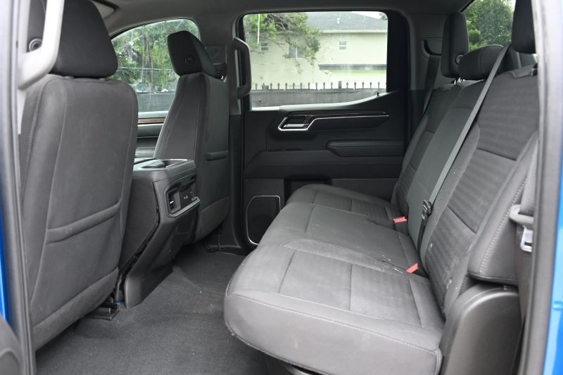 2023 Chevrolet Silverado 1500 Crew Cab - photo 14