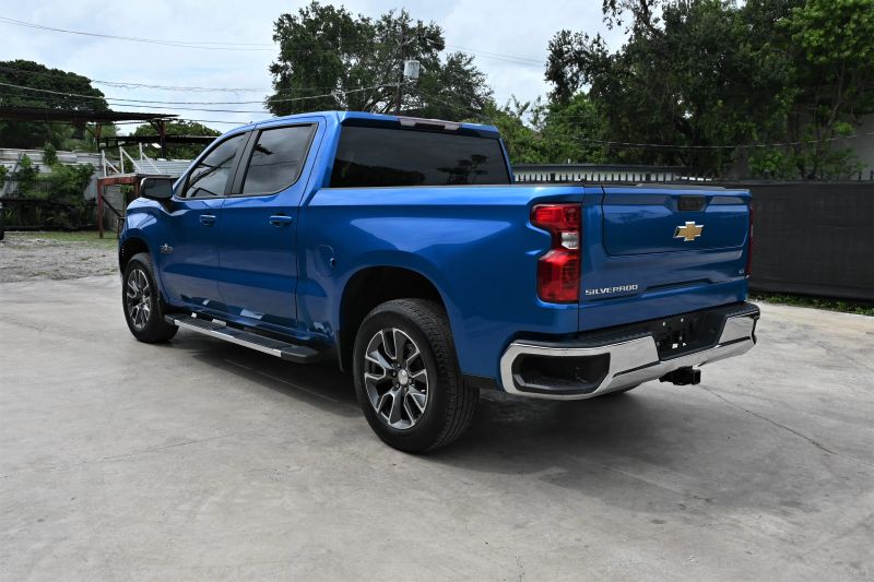 2023 Chevrolet Silverado 1500 Crew Cab - photo 3