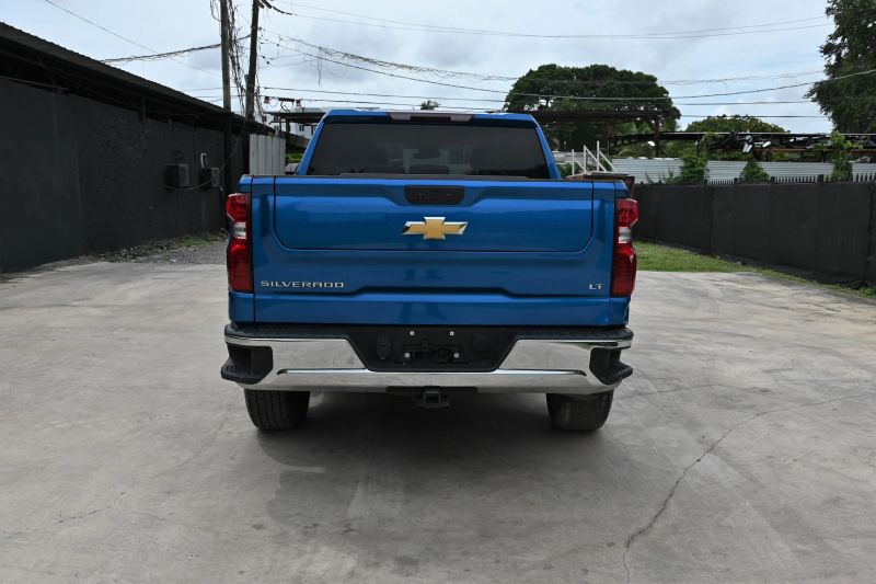 2023 Chevrolet Silverado 1500 Crew Cab - photo 4