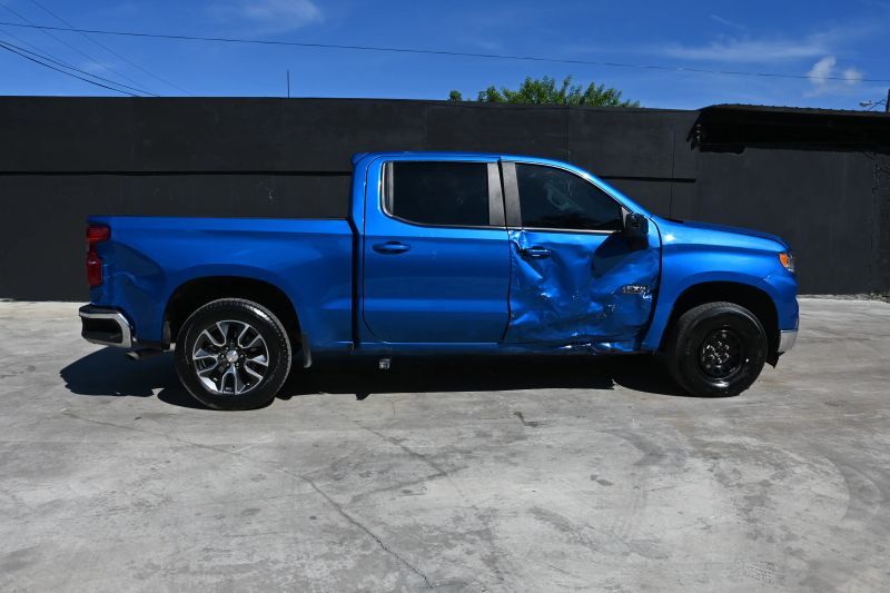 2023 Chevrolet Silverado 1500 Crew Cab - photo 8