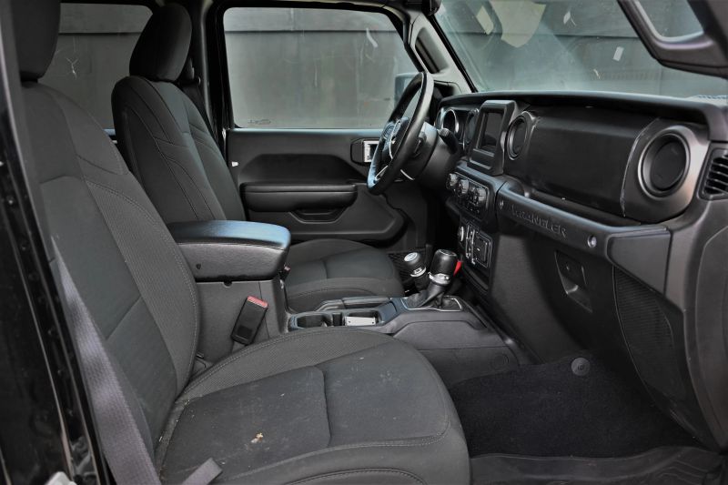 2022 Jeep Wrangler Unlimited - photo 12