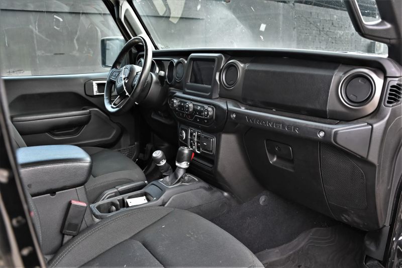 2022 Jeep Wrangler Unlimited - photo 13