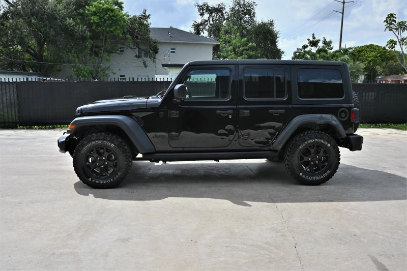 2022 Jeep Wrangler Unlimited - photo 8