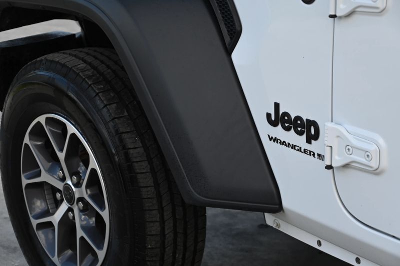 2024 Jeep Wrangler 4 Door - photo 7