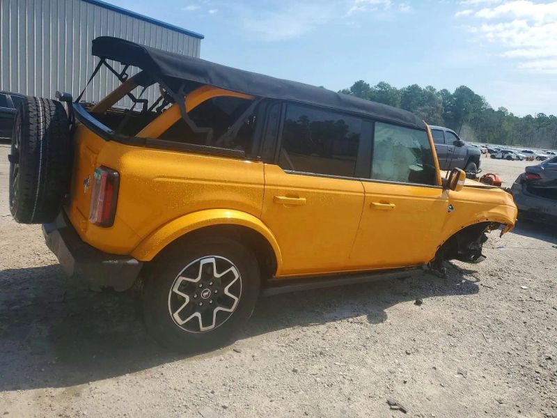 2021 Ford Bronco - photo 4