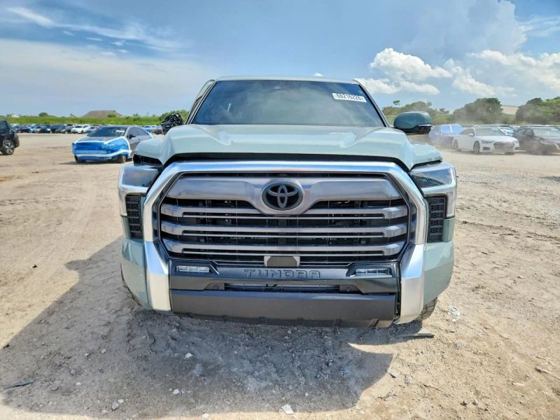 2025 Toyota Tundra CrewMax - photo 5