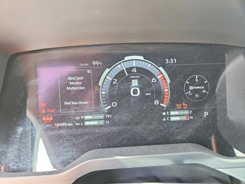 2025 Toyota Tundra CrewMax - photo 9