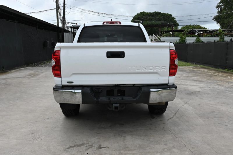 2020 Toyota Tundra CrewMax - photo 4